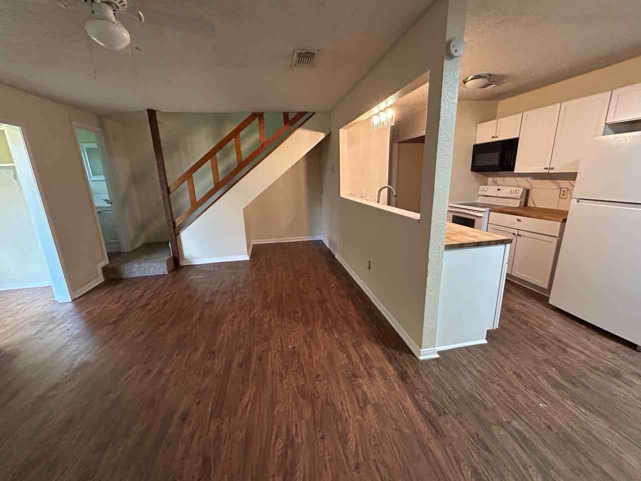 4804 Rainbow Cir #C - Photo 5 of 17