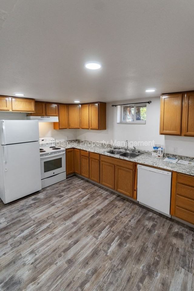 1128 West Jackson Avenue #2 - Photo 4 of 10