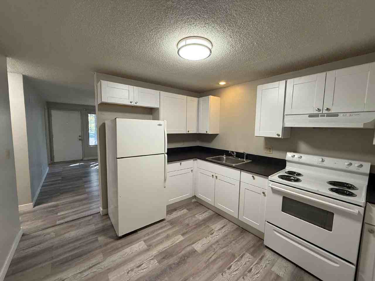 851 W 5th Ave #1 - Photo 6 of 9