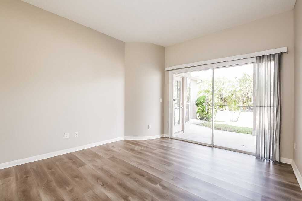 1409 Center St - Photo 5 of 16