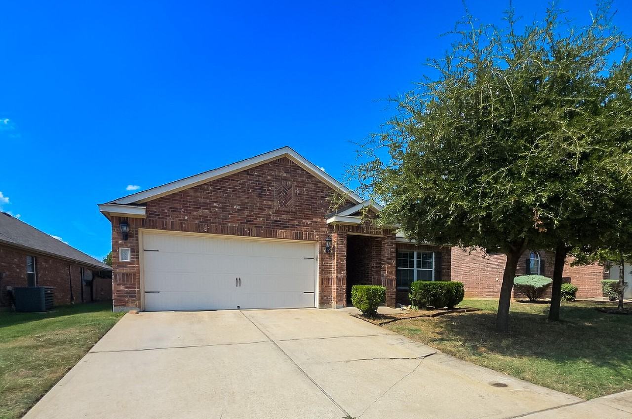 609 Canoe Way - Photo 2 of 23