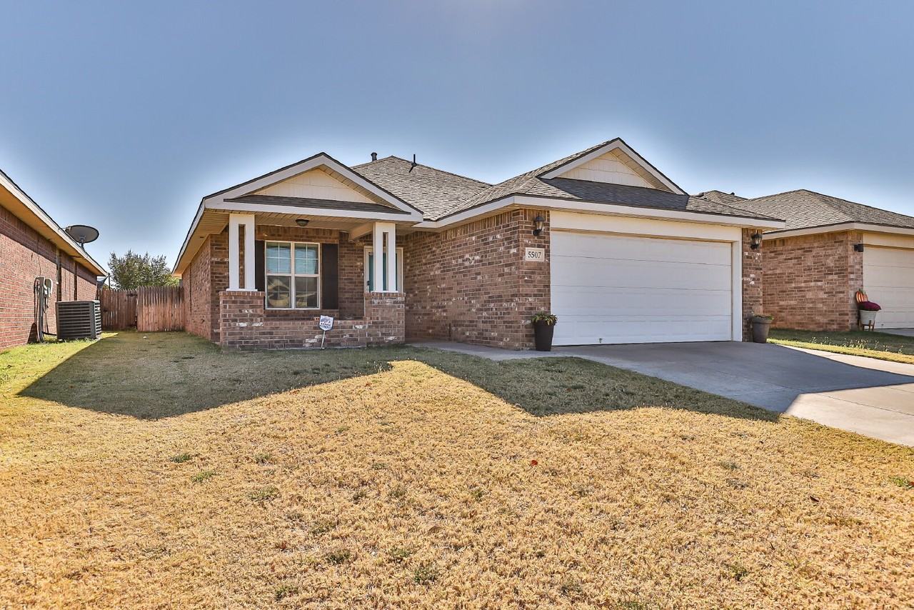 5507 108th St - Photo 2 of 23