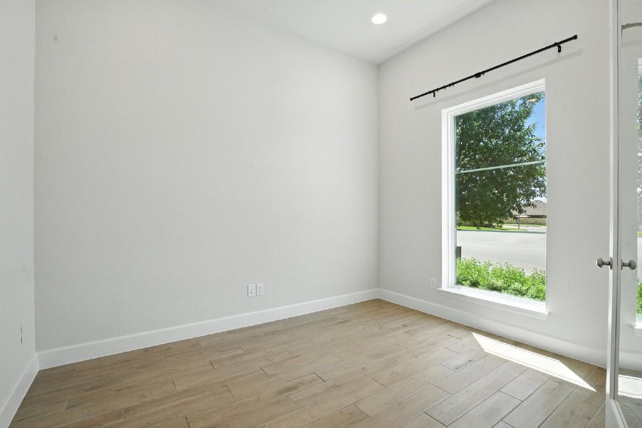 9215 Aggie Run - Photo 6 of 29