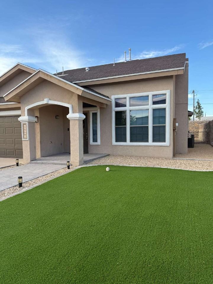 12253 Holy Springs Court - Photo 6 of 38