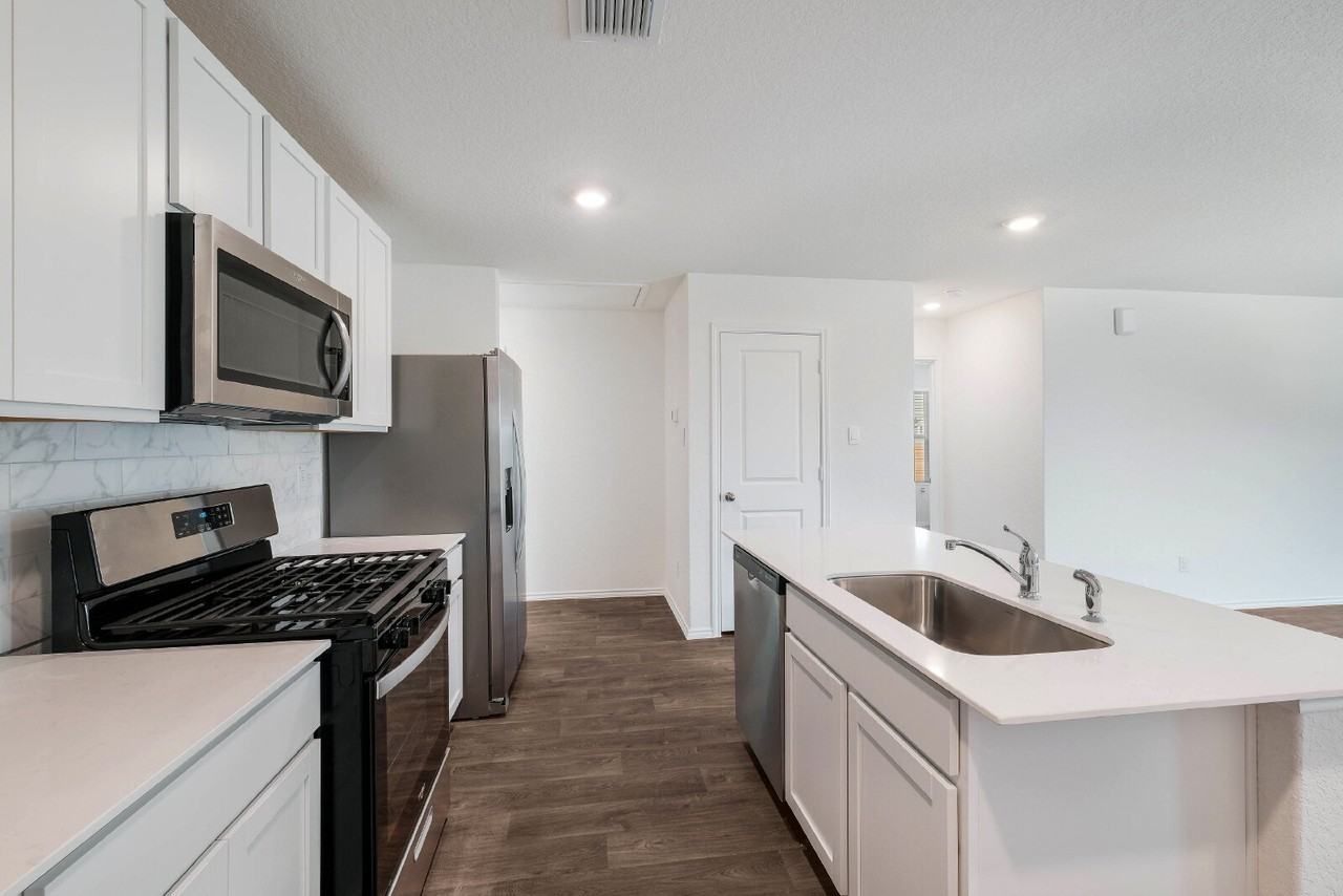 15203 Sacred Bis - Photo 5 of 18