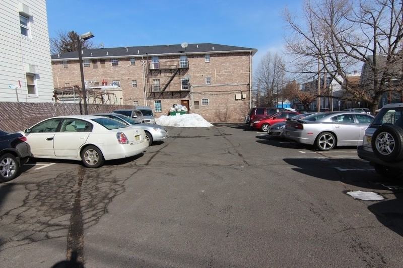 800 Summer Ave #7B - Photo 3 of 16