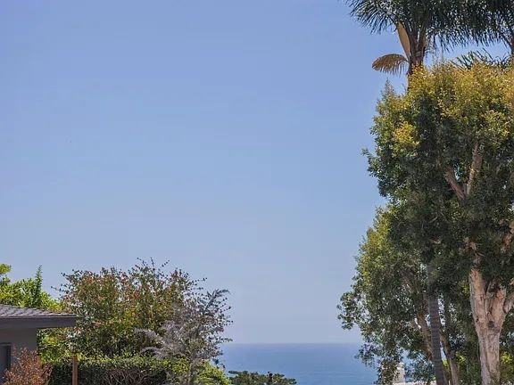 17965 Seabreeze Dr - Photo 3 of 29