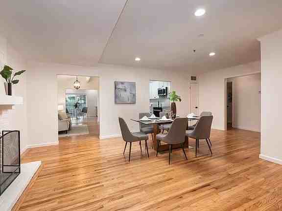 1404 Queens Ave - Photo 3 of 16