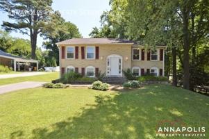 featured image of 817 Manhattan Beach Rd