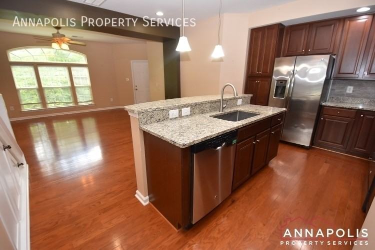 1202 Chadwell Ct - Photo 2 of 24