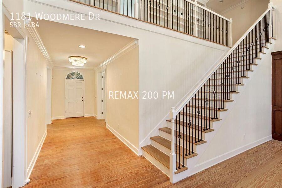 1181 Woodmere Dr - Photo 2 of 23