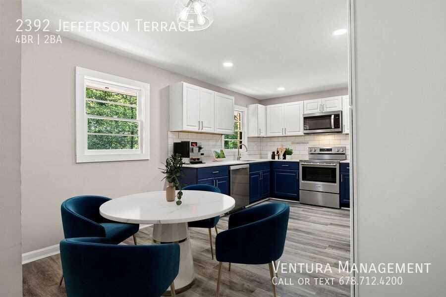 2392 Jefferson Ter - Photo 7 of 24