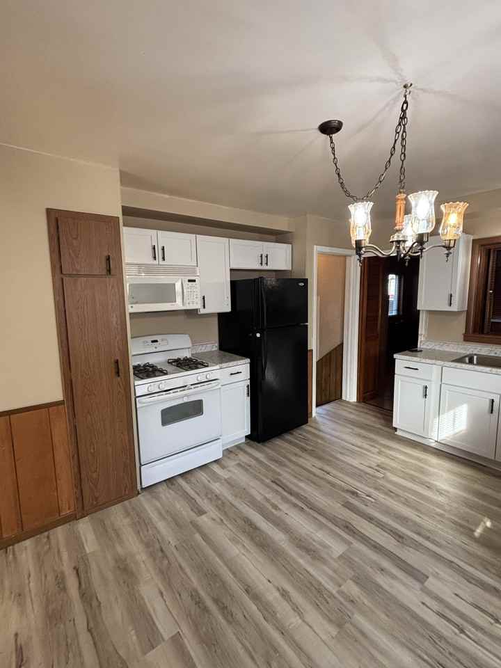 1429 Venice St #NA - Photo 3 of 14