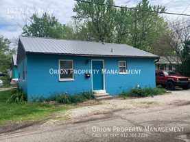 102 N Clark St - Photo 1 of 1