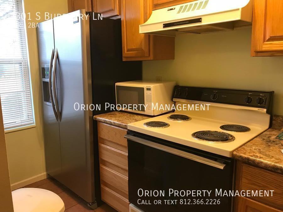 2301 S Burberry Ln - Photo 2 of 12