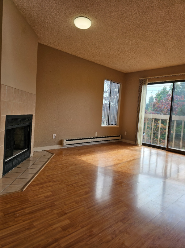 3001 Sw Avalon Way #202 - Photo 2 of 12