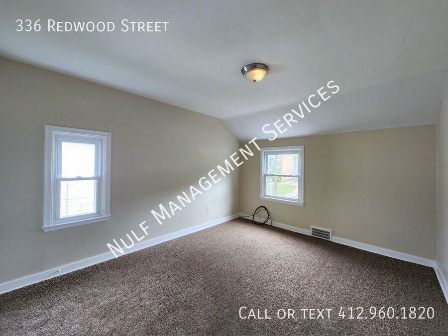 336 Redwood Street - Photo 4 of 11