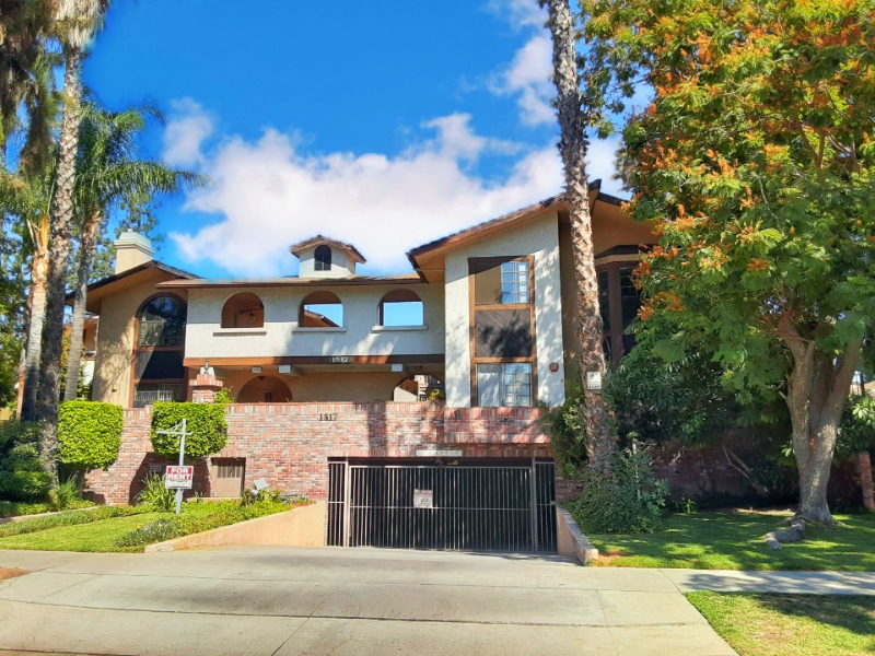 1517 Rock Glen Ave #202