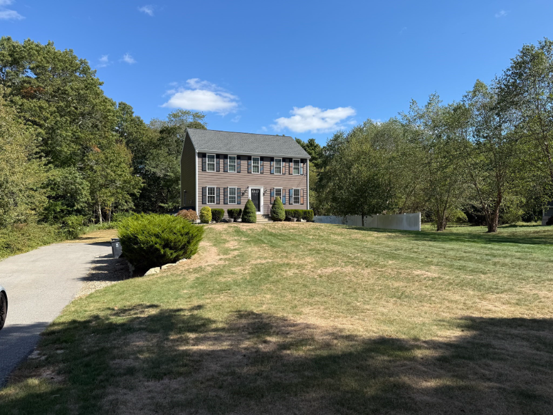 87 Center Street - Photo 3 of 31