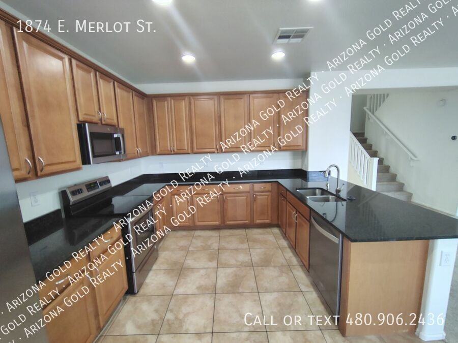 1874 E Merlot St - Photo 5 of 34