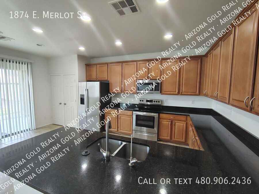 1874 E Merlot St - Photo 6 of 34