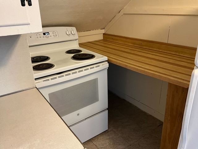 85 Stratton Rd #6 - Photo 4 of 15