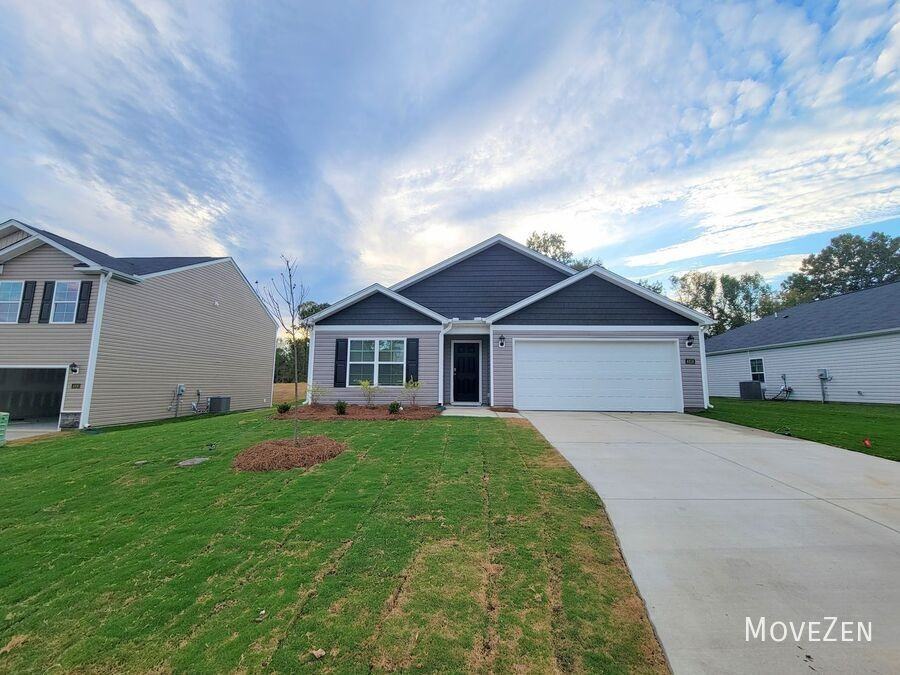 4818 Mount Hope Dr - Photo 3 of 37