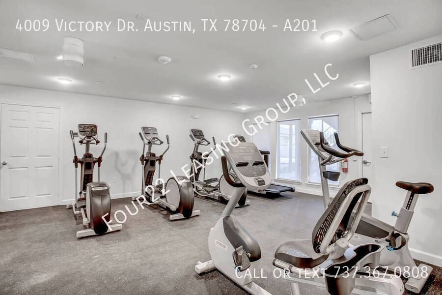 4009 Victory Dr #A201 - Photo 5 of 18