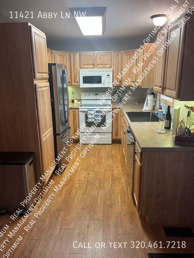 11421 Abby Ln Nw - Photo 5 of 34