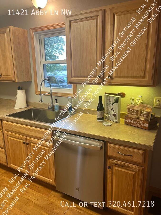 11421 Abby Ln Nw - Photo 6 of 34