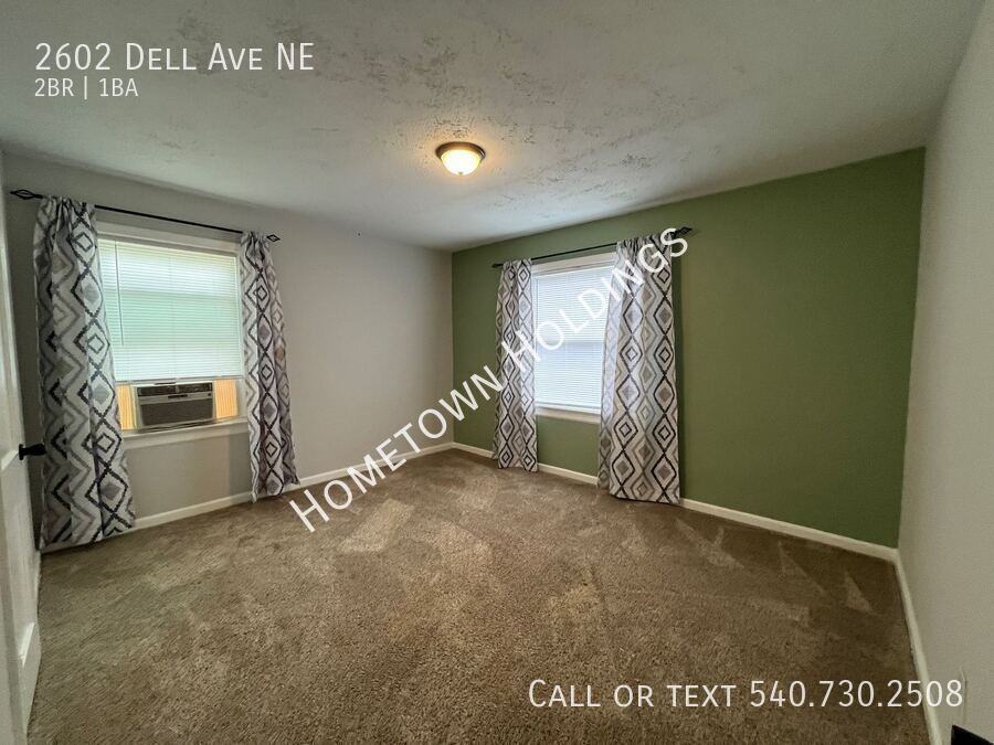 2602 Dell Avenue Northeast - Photo 4 of 21