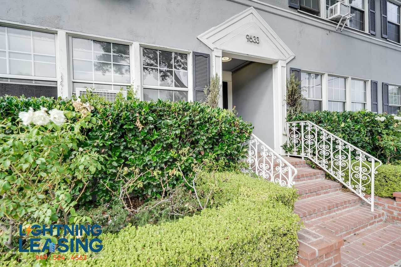 9633 W Olympic Blvd #3 - Photo 3 of 30