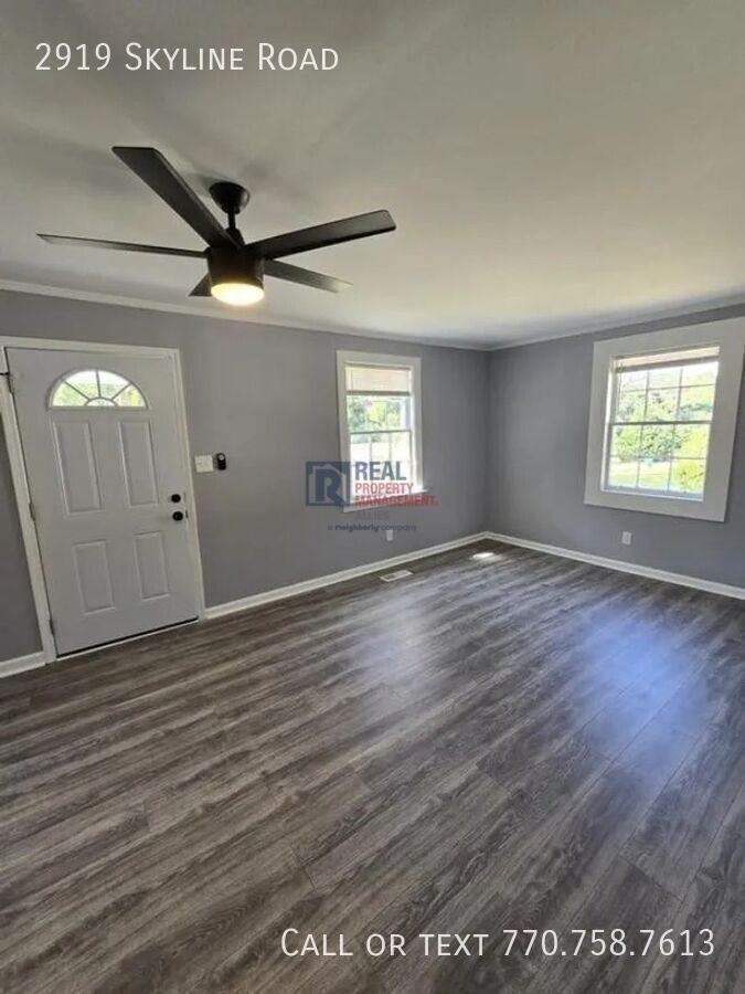 2919 Skyline Rd - Photo 3 of 11