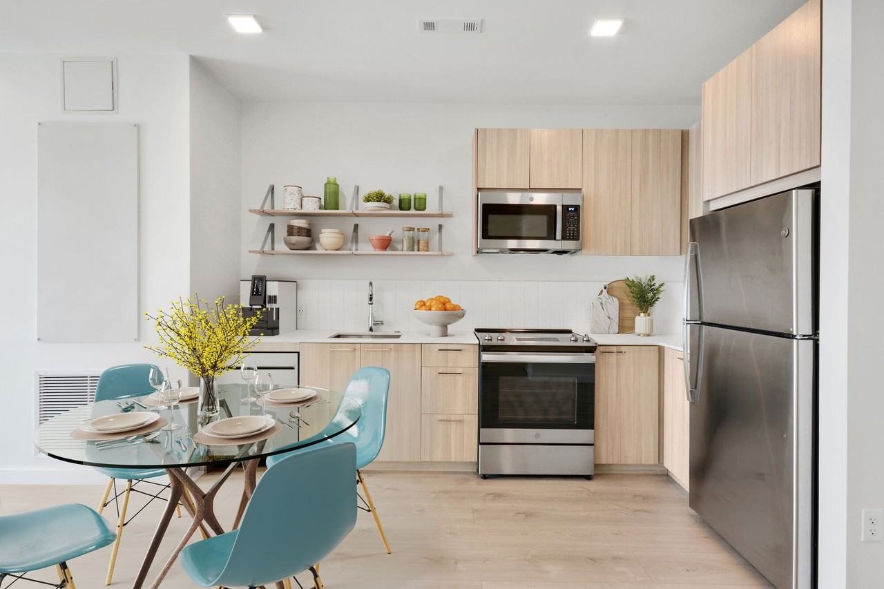 Ryder Revere Beach - Photo 7 of 26