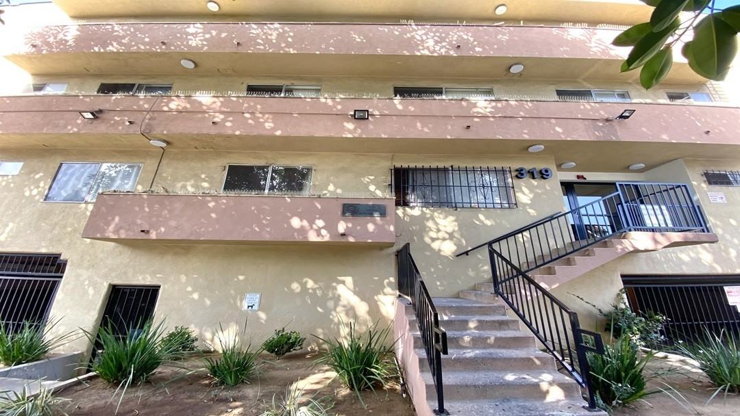 3169 - 319 S. New Hampshire Av - Photo 2 of 11