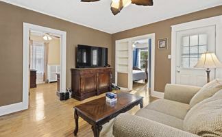 featured image of 717 4th St