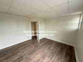 featured image of 34 S Mulberry St