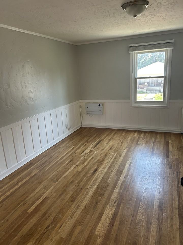 259 East 4800 South - Photo 4 of 21