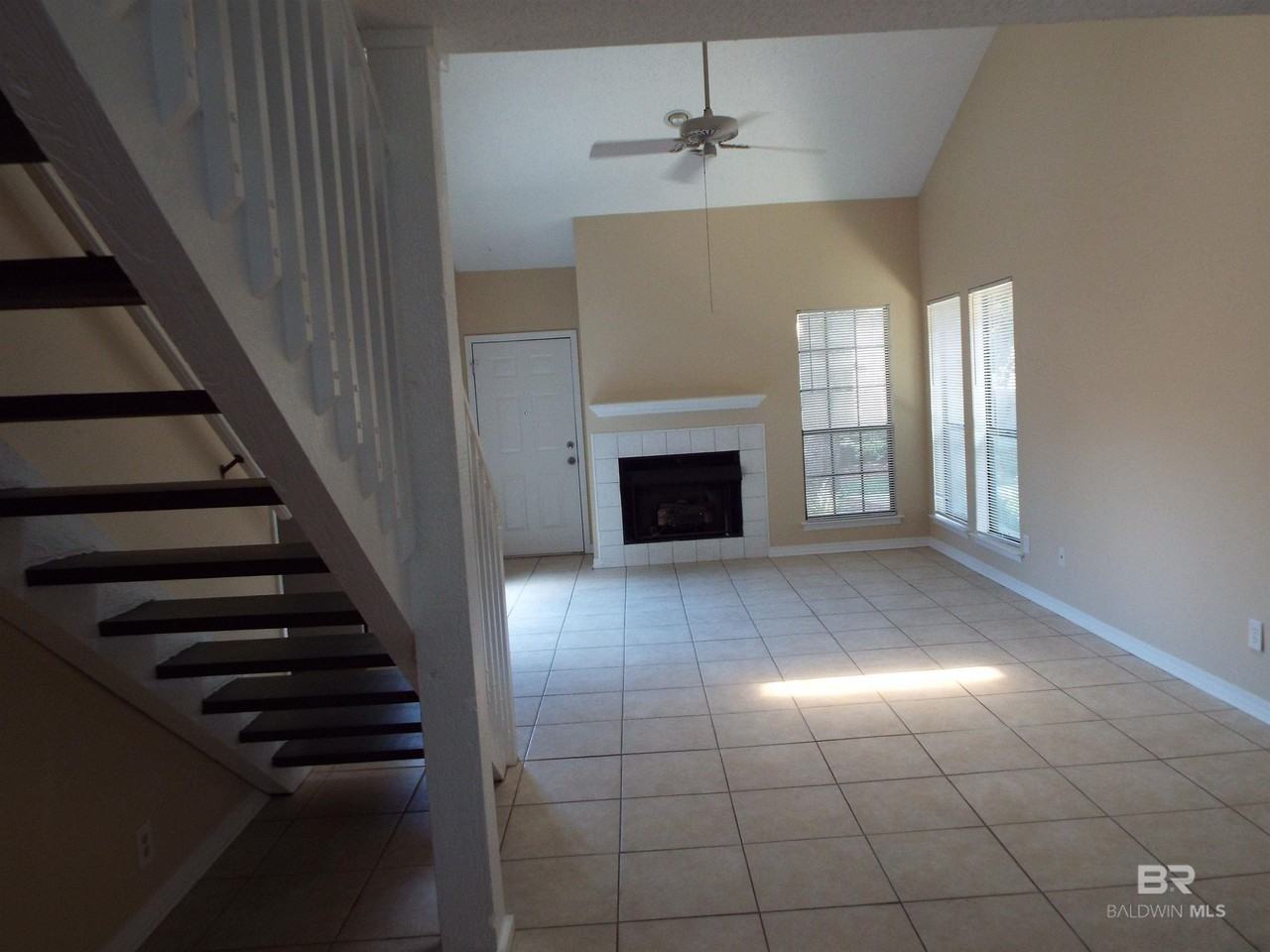 200 Parma Dr #D5 - Photo 2 of 12