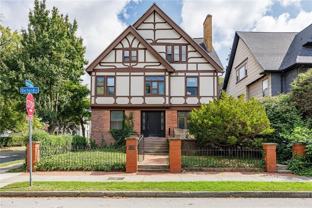 420 Oxford St #4 - Photo 1 of 1