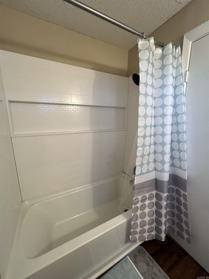 408 1/2 Booker St - Photo 5 of 10