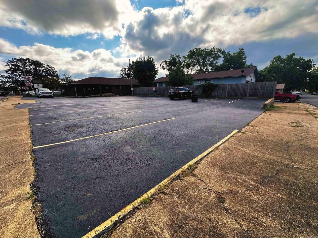 715 Hobson Avenue - Photo 2 of 15