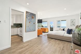 28 5th Pl - Photo 1 of 1