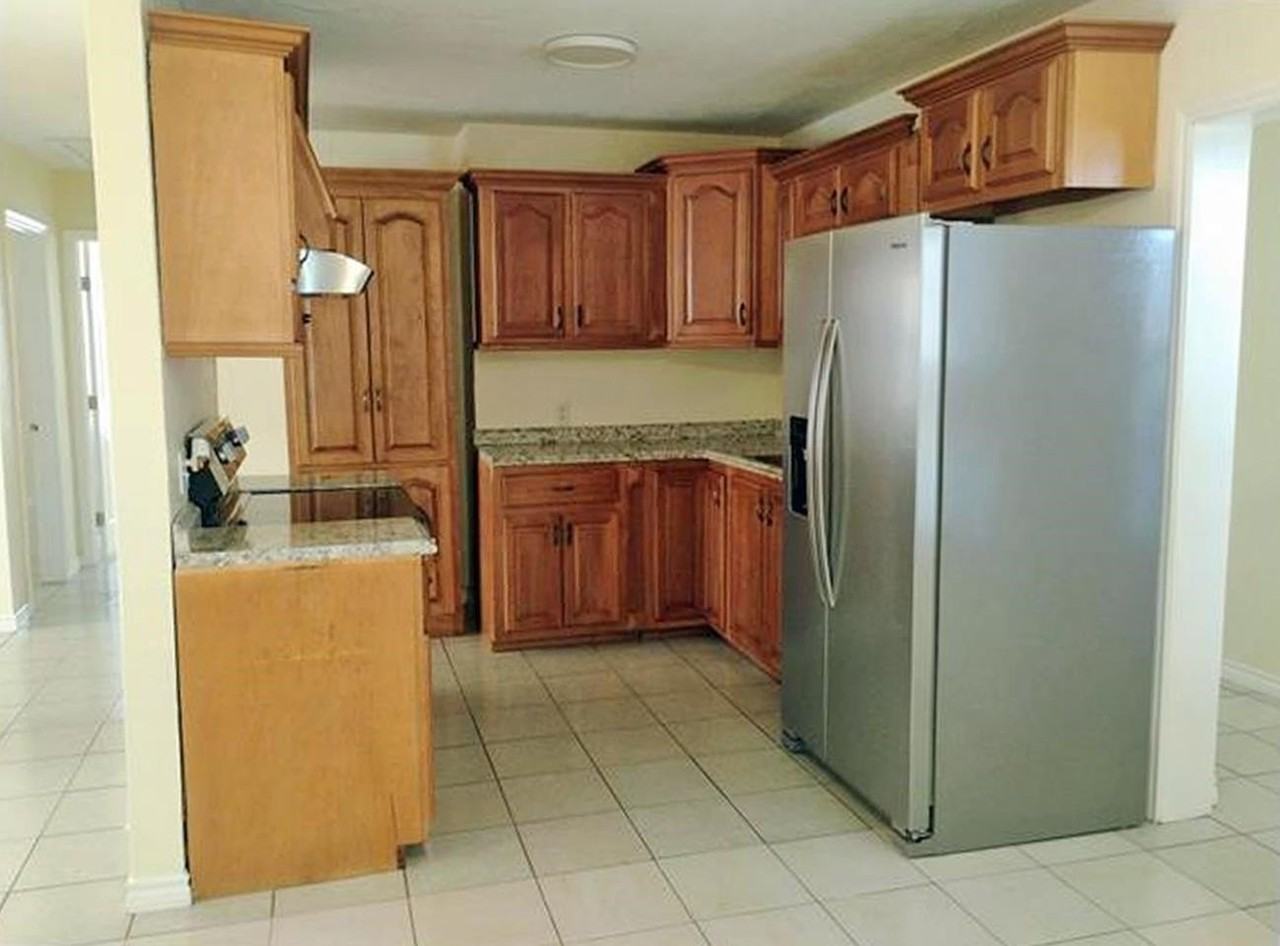 812 W 6th St - Photo 7 of 27