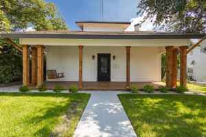 featured image of 940 N Ceylon St