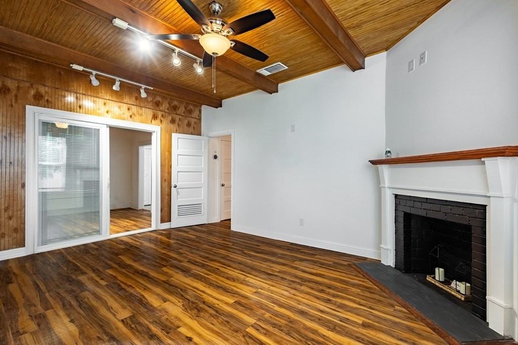 940 N Ceylon St - Photo 5 of 44