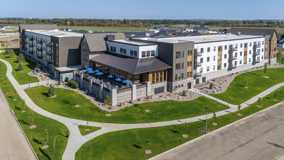 The Earl Apartments - Photo 1 of 1