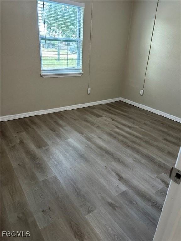 1111 Palm Ave - Photo 6 of 8