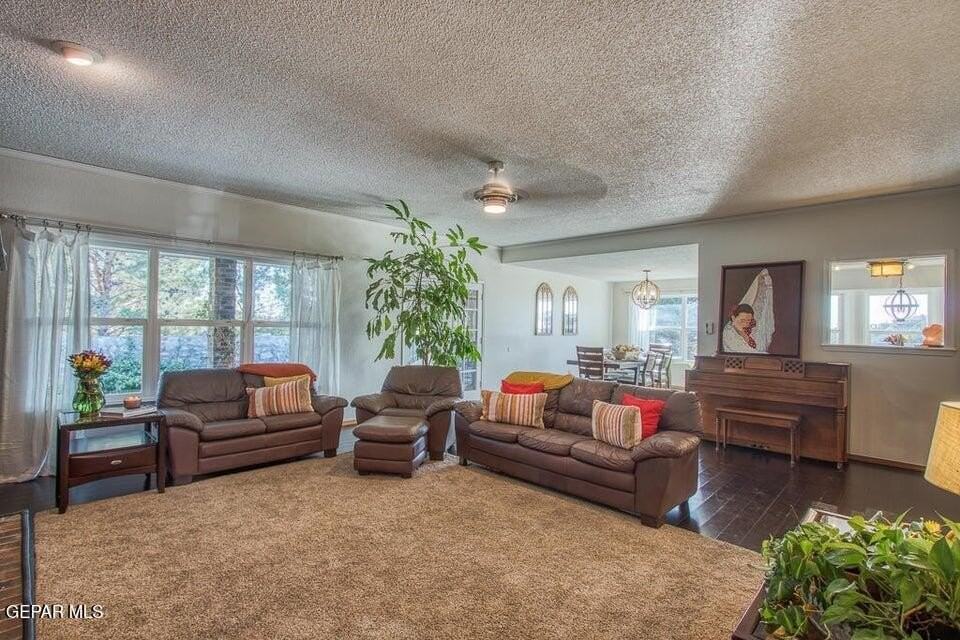 6344 Via Aventura Drive - Photo 4 of 28