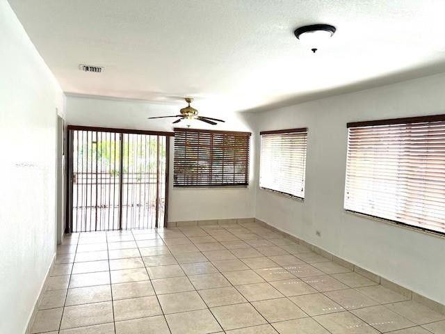 500 Sw 51st Ave - Photo 2 of 8